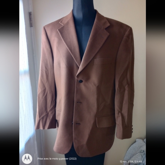 Elegant Brown Men's Blazer - Picture 1 of 5